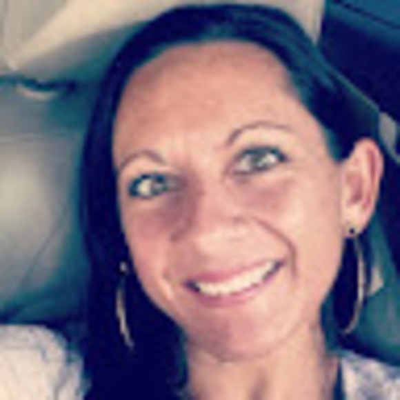 Meet your Posher, Melissa - Picture 1 of 1